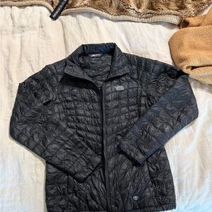 The North Face women’s or unisex black Quilted Puffer Jacket